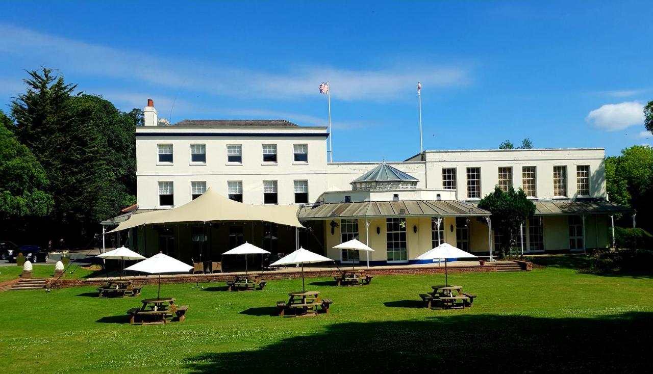 Stifford Hall Hotel Thurrock Grays Экстерьер фото
