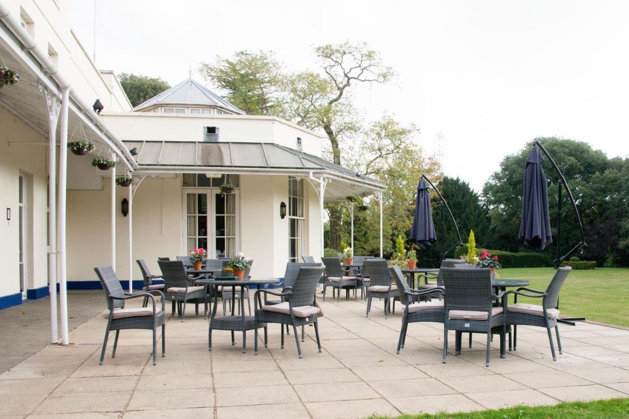 Stifford Hall Hotel Thurrock Grays Экстерьер фото